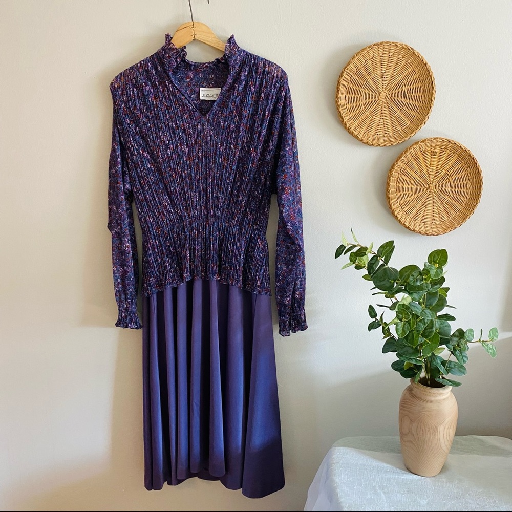 Vintage 1980s Liz Roberts Inc. Purple Floral Dress